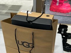 -UGG(燕莎奥特莱斯购物中心店)