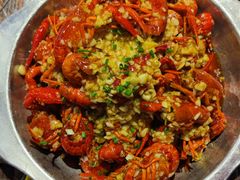 -老街烧烤大排档·地道湖北菜·龙虾馆(汉口火车站店)
