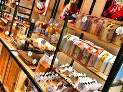 -秋田满满烘焙店