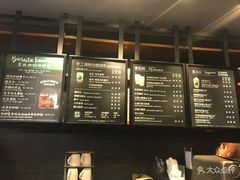 -星巴克(杭州西湖银泰1F店)