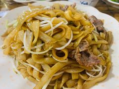 干炒牛河-南记食粥坊·宵夜大排档(莲花总店)