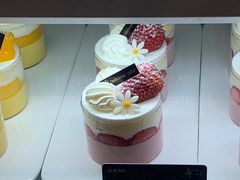 草莓慕斯杯-华丰贺氏(福新西路店)