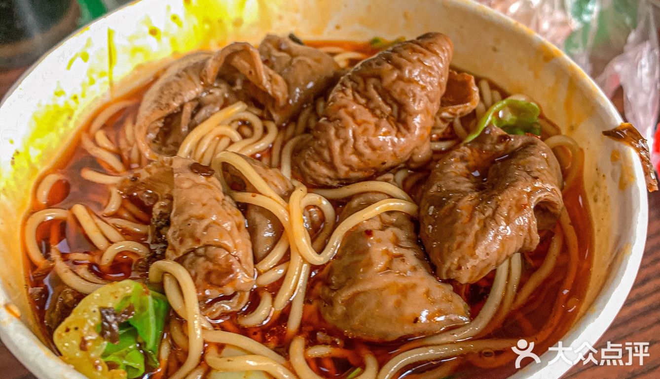 多少次早起就是为了这一碗肥肠粉！！
