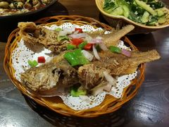 -聚汇三少·龙虾·中餐厅(莫邪路新天地店)