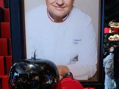 -Salon de The de Joel Robuchon(外滩18号店)