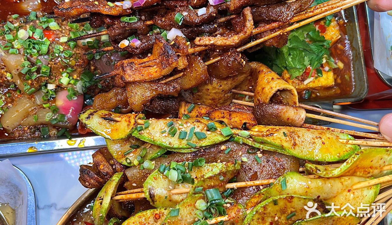 深夜食堂の扫地僧！宵夜被李氏承包了！