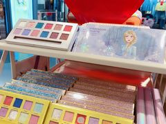 -名创优品(江南新地店)