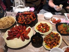-巴厘龙虾·榜首油焖大虾(音乐学院·沿江酒馆店)