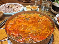 -亮欢寨酸汤鱼(沙冲路店)
