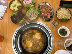 -黔三一夺夺粉酸汤火锅(百信店)