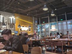 -HUZI虎滋精酿餐吧(京西大悦城店)