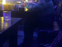 -vimi便利店酒吧