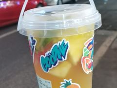 爆有料水果桶（凤梨）-古茗(萧山利丰路店)
