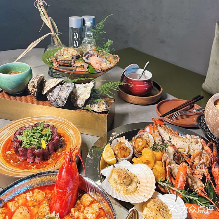 杭州艺术餐厅顶流，太炫🎸不仅仅是因为ta在52层高空🎈