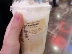 -奈雪的茶(湖滨银泰in77C区PRO店)