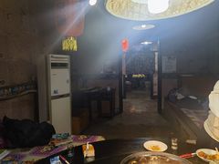 -鱼窝棚柴火铁锅炖(富山屯店)