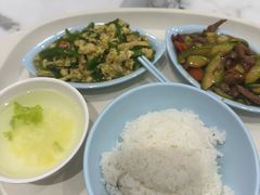 -荣华基·现炒快餐(肇嘉浜路店)