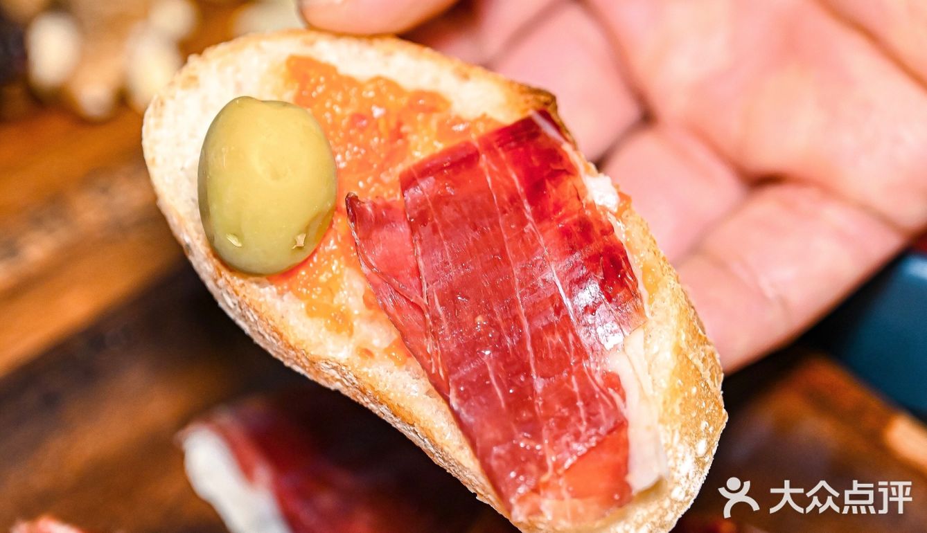 美酒、火腿～真正来自西班牙的味道