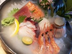 刺身五品-枝魯枝魯自助料理