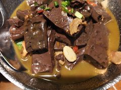 -黄泥岗·地道湖北菜(奥特莱斯店)