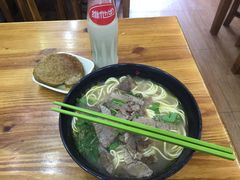 -志权牛肉面(灵山路店)