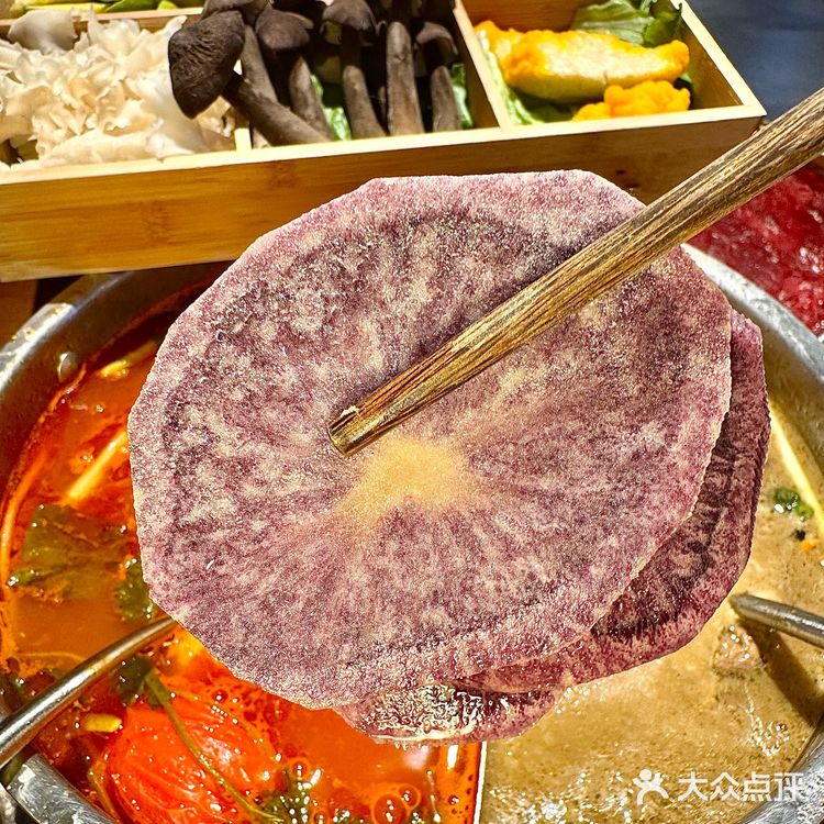 这锅菌汤鸡鲜到我连喝三碗！爱了云南风味！