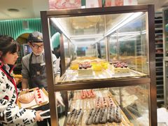 面包甜点陈列柜-奈雪的茶(亨特国际广场店)