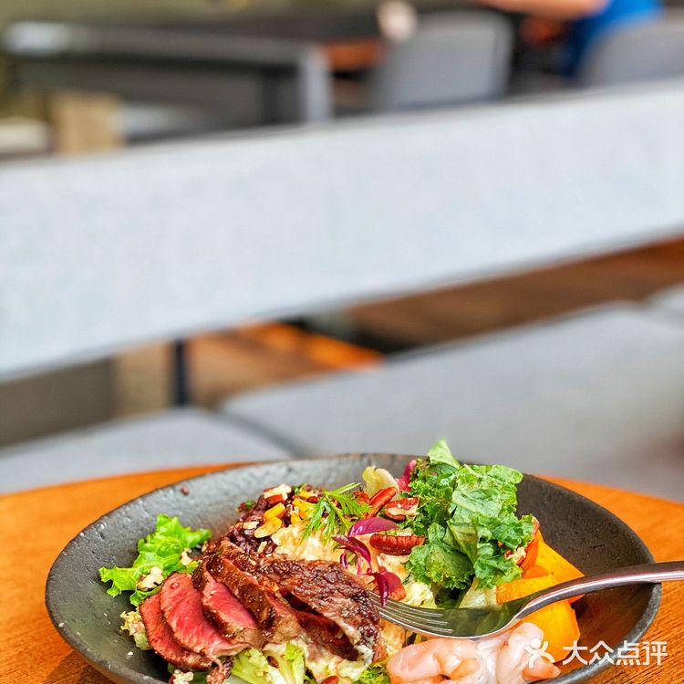 曾叫兽探店|隐藏在悠方二楼的大型Bistro