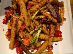 -云海肴·汽锅鸡·云南菜(天山百盛优客店)