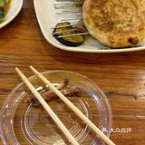 冰冰的~总体不错，环境干净，上菜也还可以，服务不算到位
