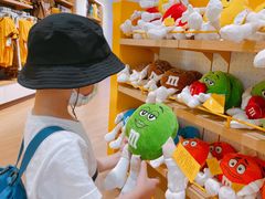 -m豆巧克力世界(上海世茂广场店)