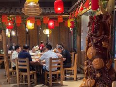 -头上红煨盐鸡·非遗院子餐厅