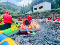 -藏龙百瀑风景区