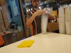 -CoCo都可(湖滨银泰店B区店)