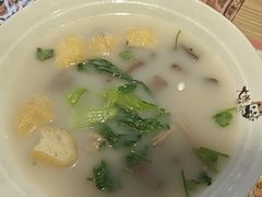 -大脸鸭记鸭血粉丝·小锅米线(水游城店)