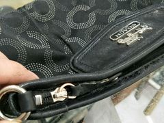 -莱靓奢侈品洗护改衣店(新世界百货崇文店)