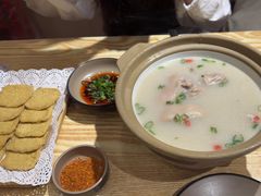 -叁煨蹄花·下饭盐帮菜(人民广场店)