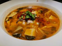 招牌酸菜鱼-外婆私房菜(新亚百货店)