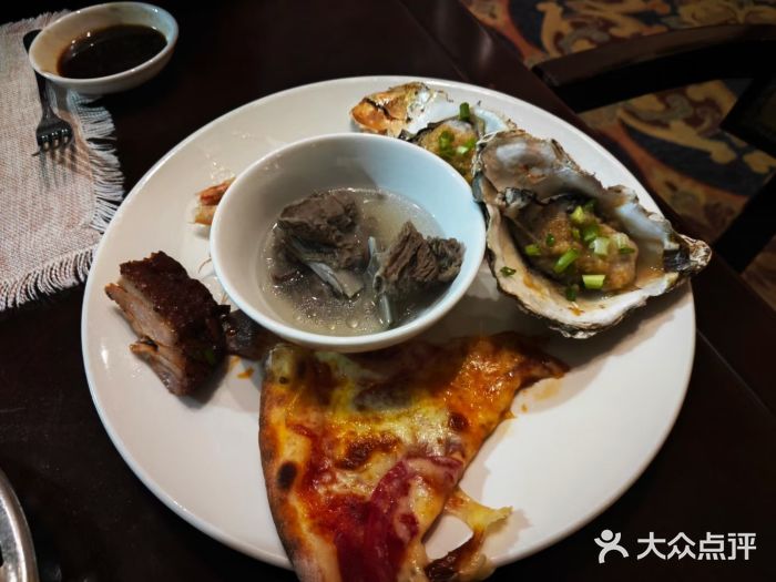 泉州悦华酒店·自助餐厅现烤披萨图片