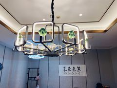 -荷塘秋月·本帮江浙菜(国权路店)