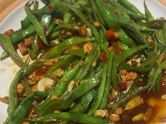 -天山集市(和家乐广场店)