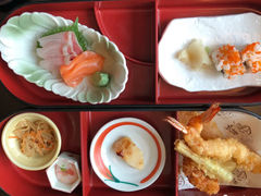 -Tsuru鹤日本料理(静安香格里拉店)