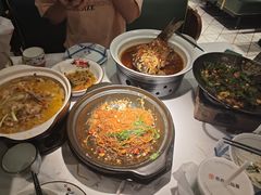 -费大厨辣椒炒肉(高铁吾悦广场店)