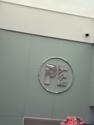 -PE SALON