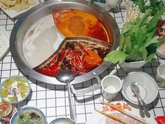 -山悦里 山野·鲜火锅(罗斯福广场店)
