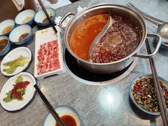 -罗二娘·鲜切牛自助火锅(罗湖东门步行街店)