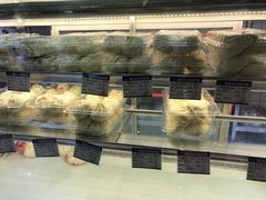 -白玉兰食品甜凤店(合生汇店)