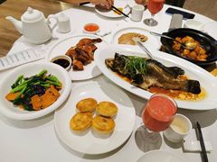 -万龙洲海鲜(大兴绿地缤纷城店)