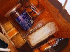 -红宝石·鲜奶小方·海派西点房(南翔店)