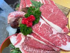 -铭牛烧肉·和牛海鲜自助(高新月牙湖店)